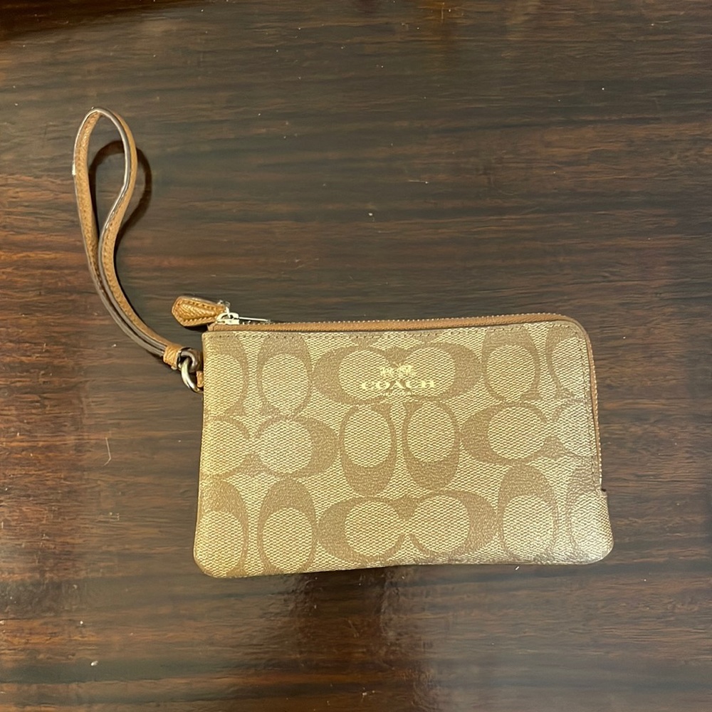 Coach wristlet - Picture 1 of 5